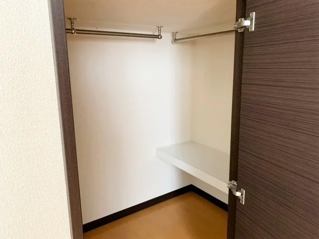 現況優先