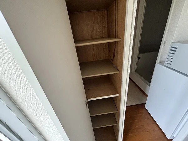玄関横シューズボックス