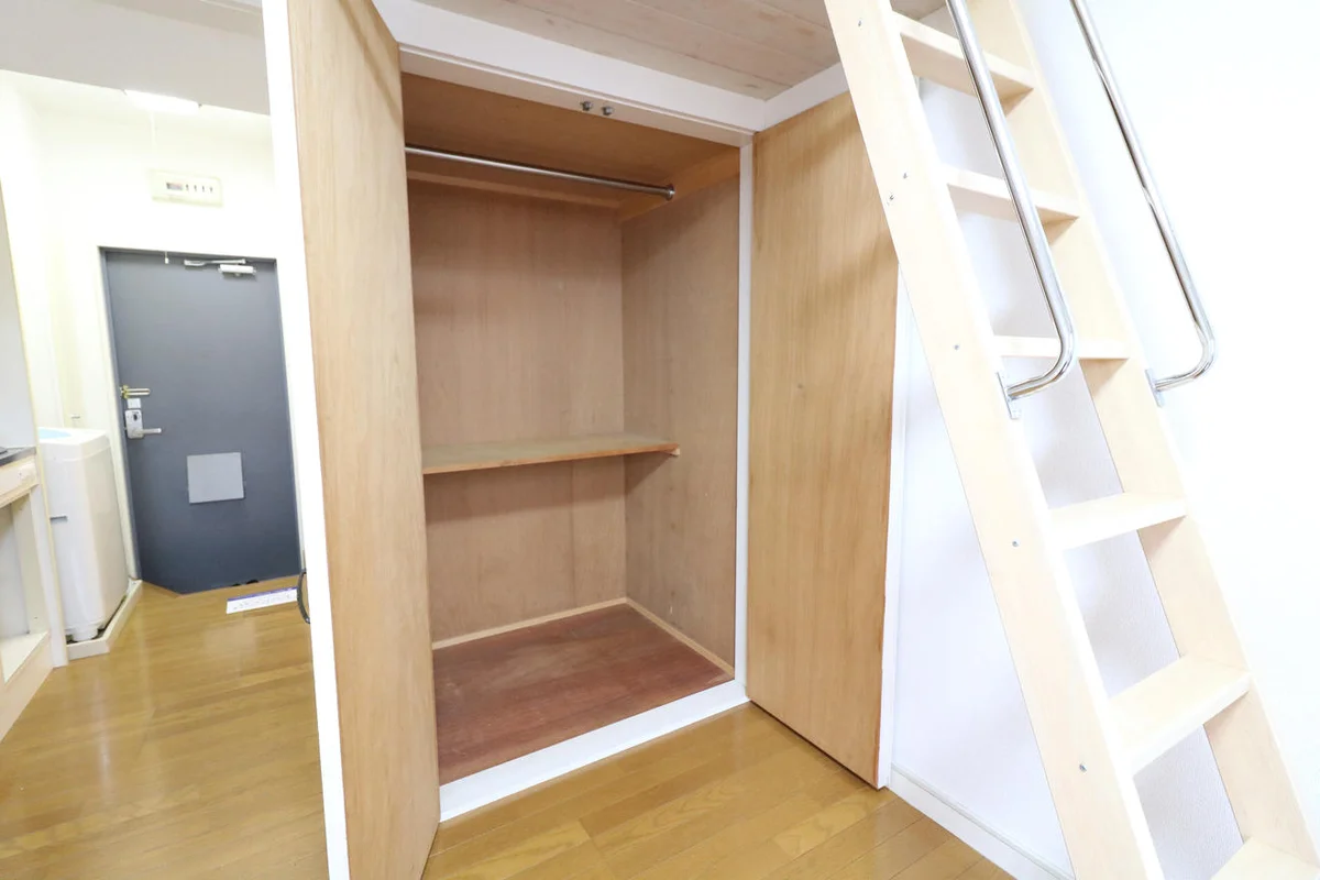 大型クローゼットにより女性の方でも収納が安心！