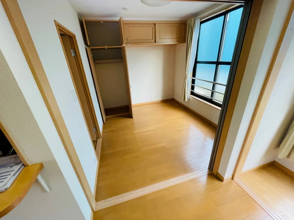 1Fフローリング・2Fは絨毯が敷いてあります。