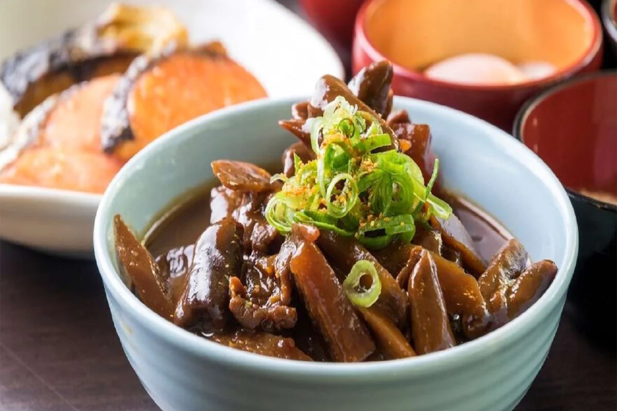 ご当地：牛すじどて煮