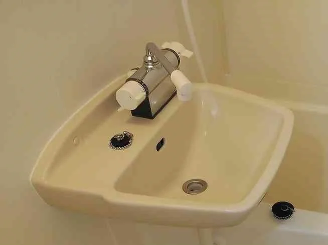 設備・仕様は号室により異なる為、現況を優先致します。