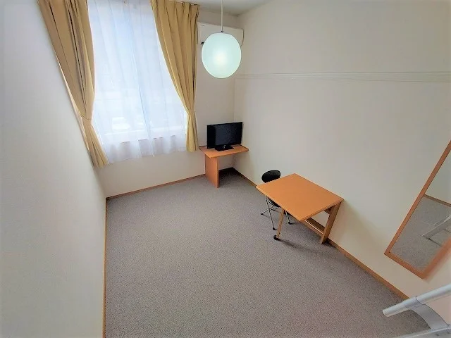 2Ｆのお部屋はカーペットです。