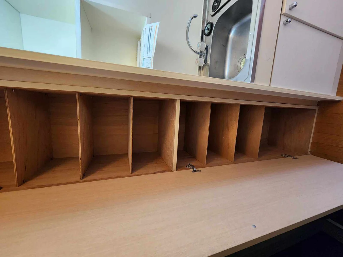 シューズボックス