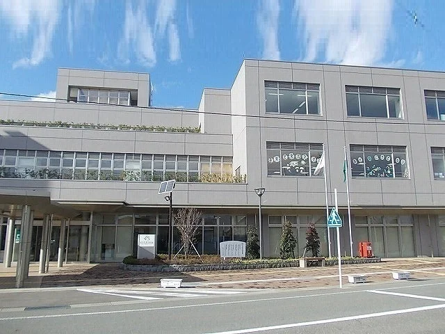 秋田市役所　土崎支所まで1557m