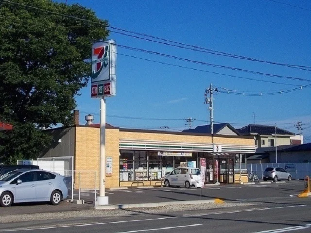 セブンイレブン　港北７丁目店まで800m