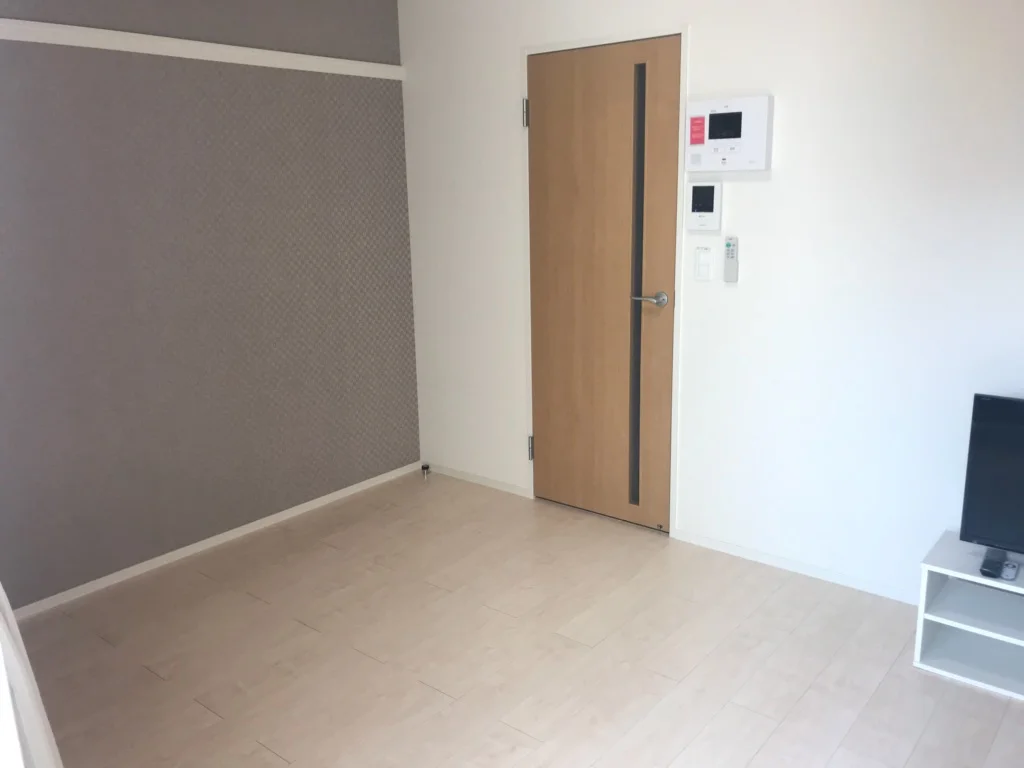 壁紙の1面はダークカラーになっています♪