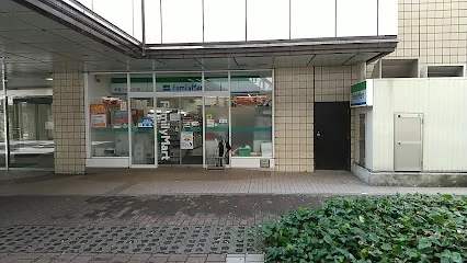 ファミリーマート 新潟プラーカ２店まで徒歩9分