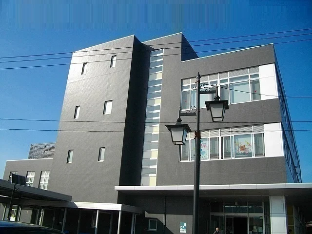 西部市民サービスセンターまで1800m