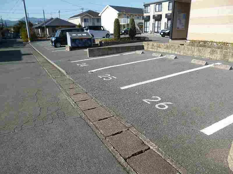写真と現状が異なる場合は現状を優先します。