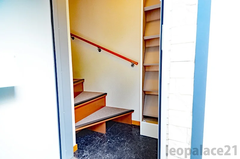 実際のお部屋と異なる場合がございます。