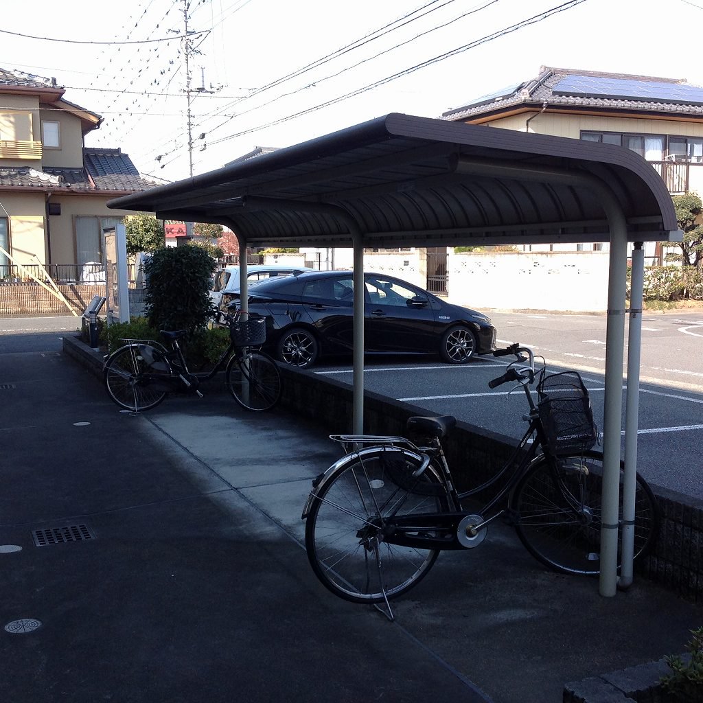屋根付き駐輪場になります！