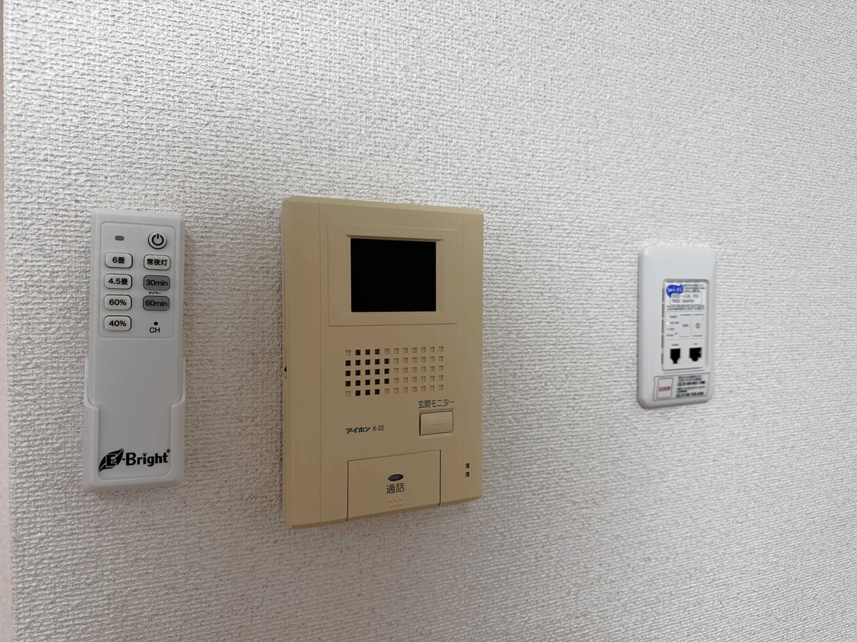 【設備画像】防犯対策もバッチリ★TV付きインターホンは女性の群馬高崎駅前ウィークリーマンションでの1人暮らしでも安心してお過ごしいただけます♪