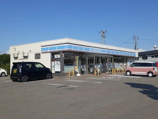ローソン新屋鳥木町店まで384m