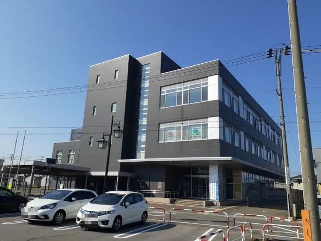 西部市民サービスセンターまで662m