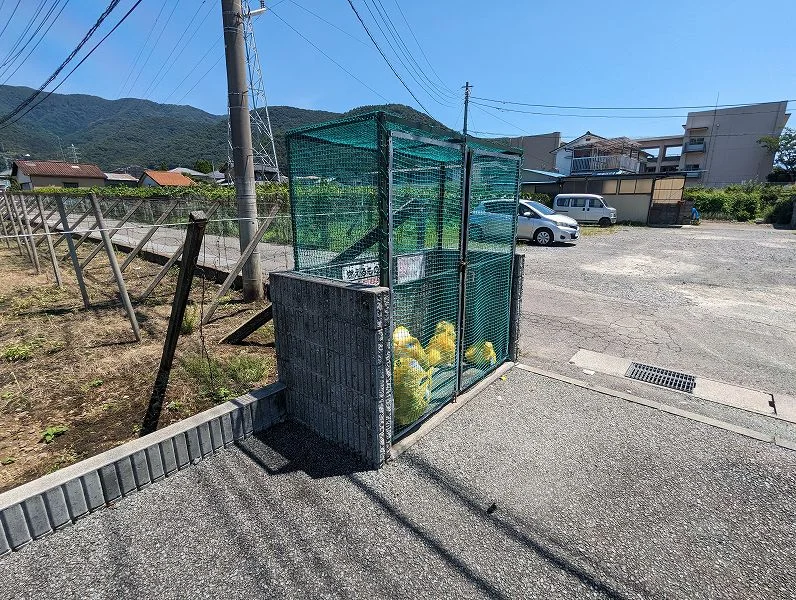 ごみ置場