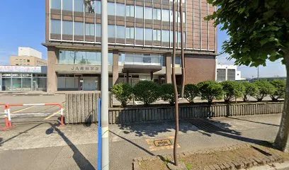 ＪＡ高岡 本店まで車で8分