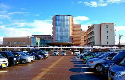 高岡市民病院まで車で5分