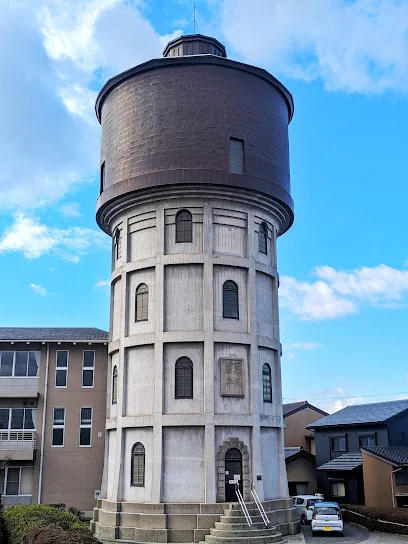 清水町水道公園（高岡市水道公園）まで徒歩7分