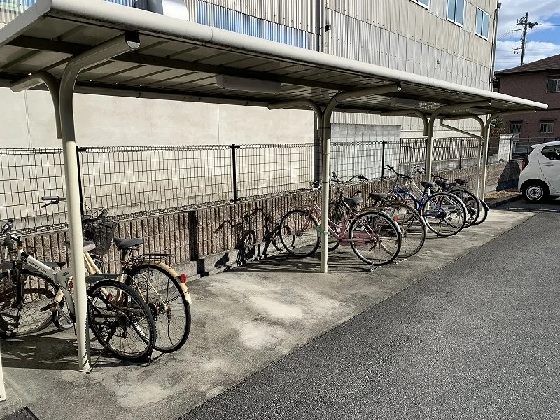駐輪場。