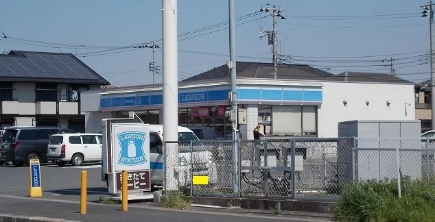 ローソン市原岩崎店まで180m