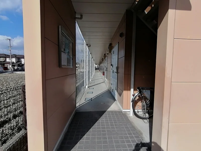 玄関側です。