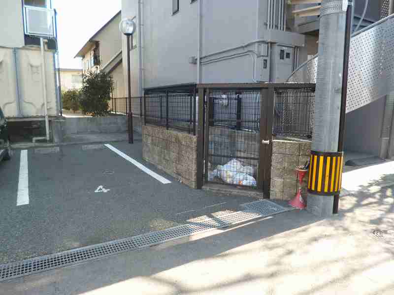写真と現状が異なる場合は、現状を優先致します。