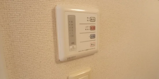 浴室乾燥機ついてます