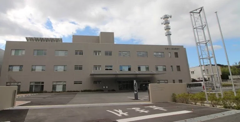 国土交通省中部地方整備局三重河川国道事務所まで車で11分