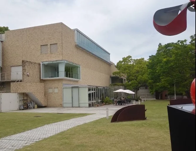 三重県立美術館まで車で12分