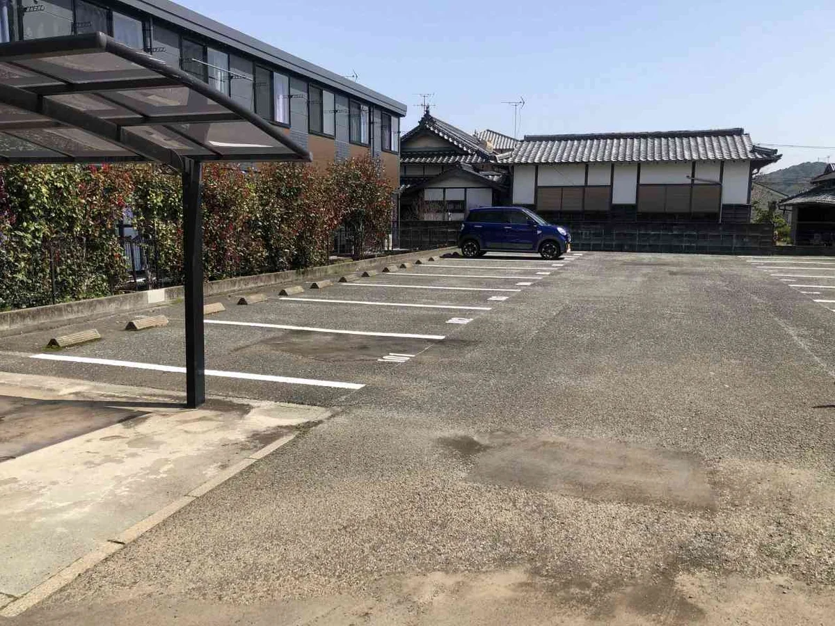 設備・仕様は号室により異なる為、現況を優先致します。