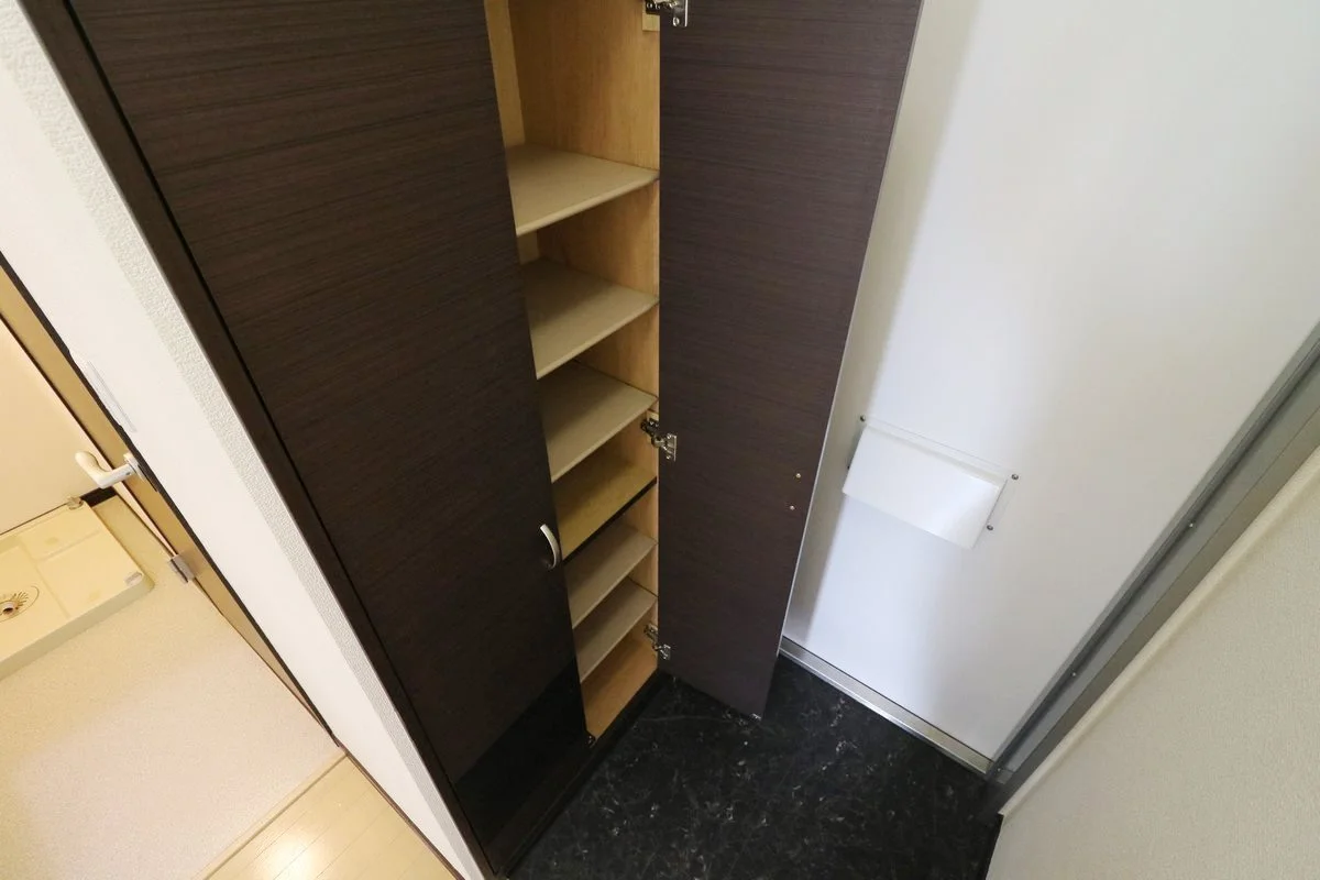 大型シューズボックス完備で女性にも安心