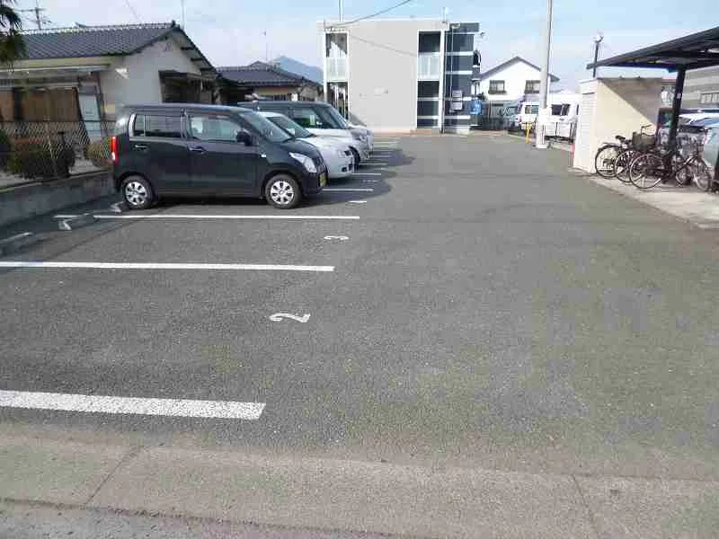 設備仕様は号室により異なる為、現況を優先致します。