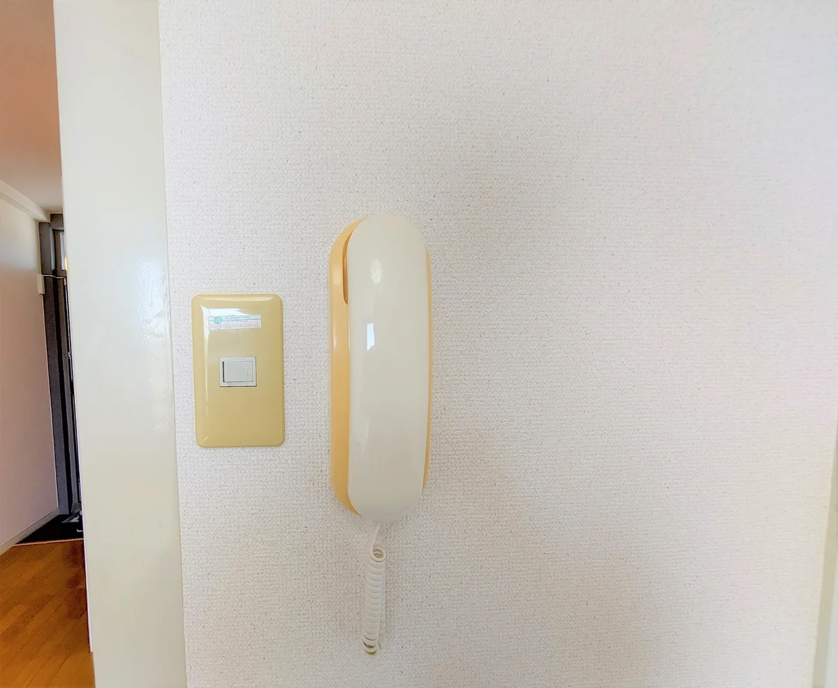 インターホン