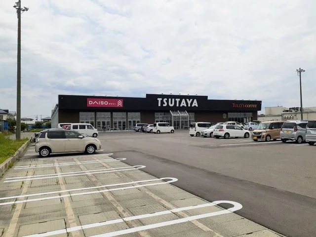 TSUTAYA仁井田店まで554m