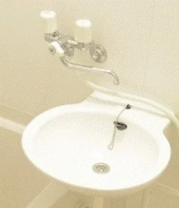 備品や設備仕様は号室等により異なります現地をご確認下さい。