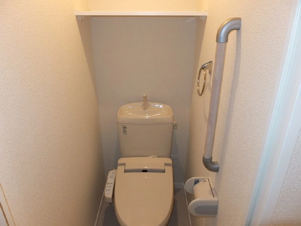 【シャワー付きトイレ】