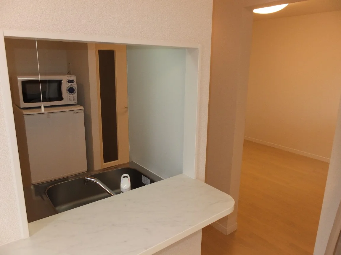 キッチンカウンター付き　【冷蔵後・電子レンジ】