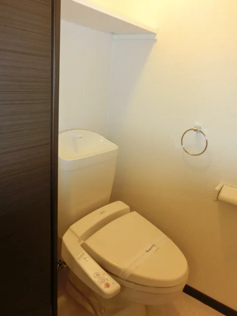 ウォシュレット付きトイレ