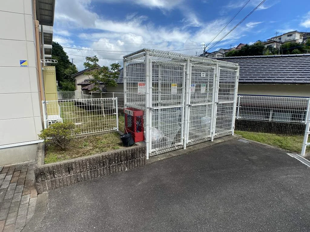 設備・仕様は号室により異なる為現況を優先致します。