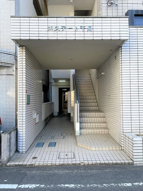 備品や設備仕様は号室等により異なります現地をご確認下さい。