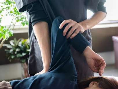 からだバランス整体 もみまつ 高岡院 【猫背矯正/骨盤矯/肩こり/腰痛/肩甲骨/産後】まで徒歩4分