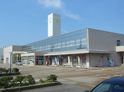 高岡エクールまで徒歩11分