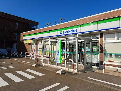 ファミリーマート 緑の丘公園前店まで徒歩10分