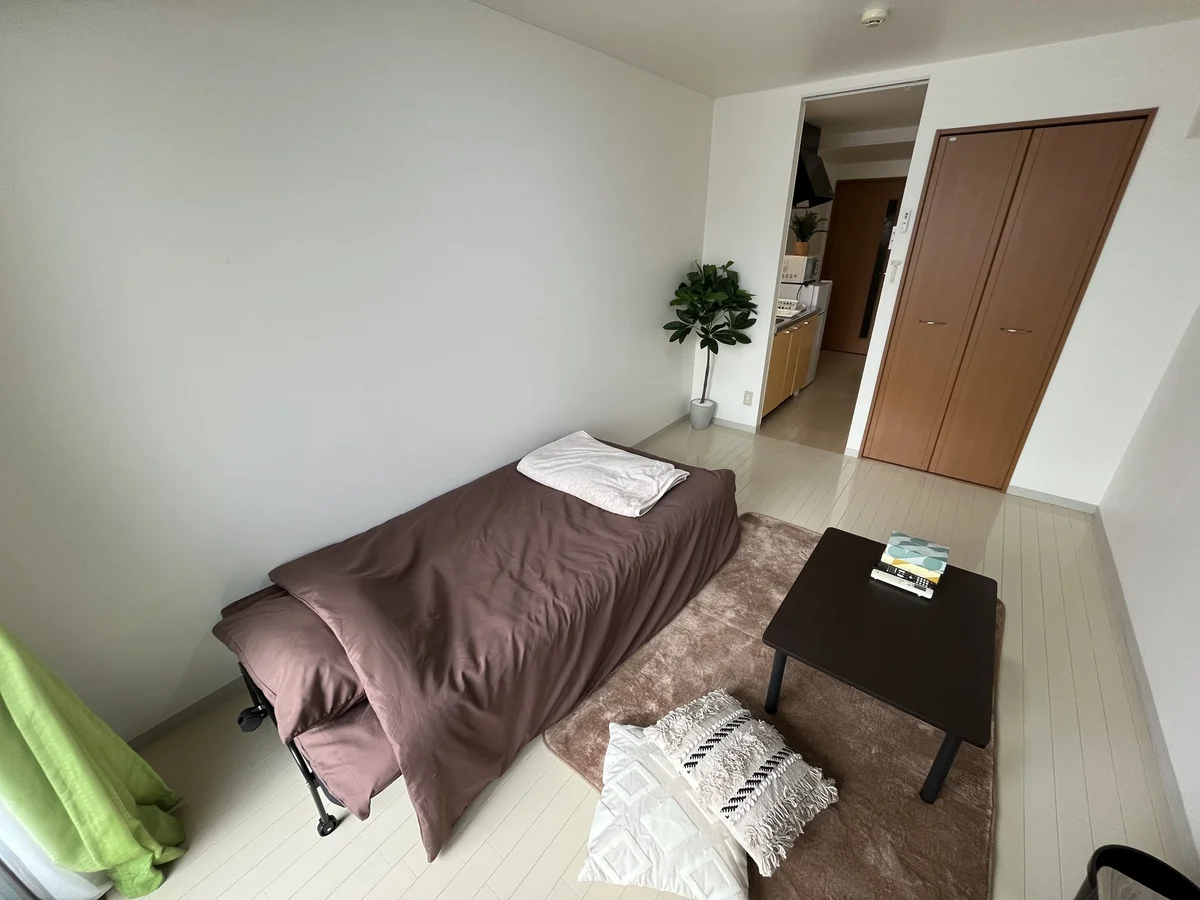 シンプルで広々とした空間