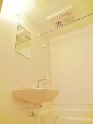 雨の日も安心♪浴室換気乾燥機付きです！