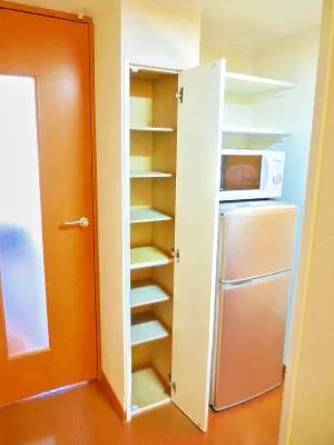 段差を自由に変更できる靴箱も御座います◎