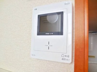 モニター付きインターフォンで急な来客にも慌てません。