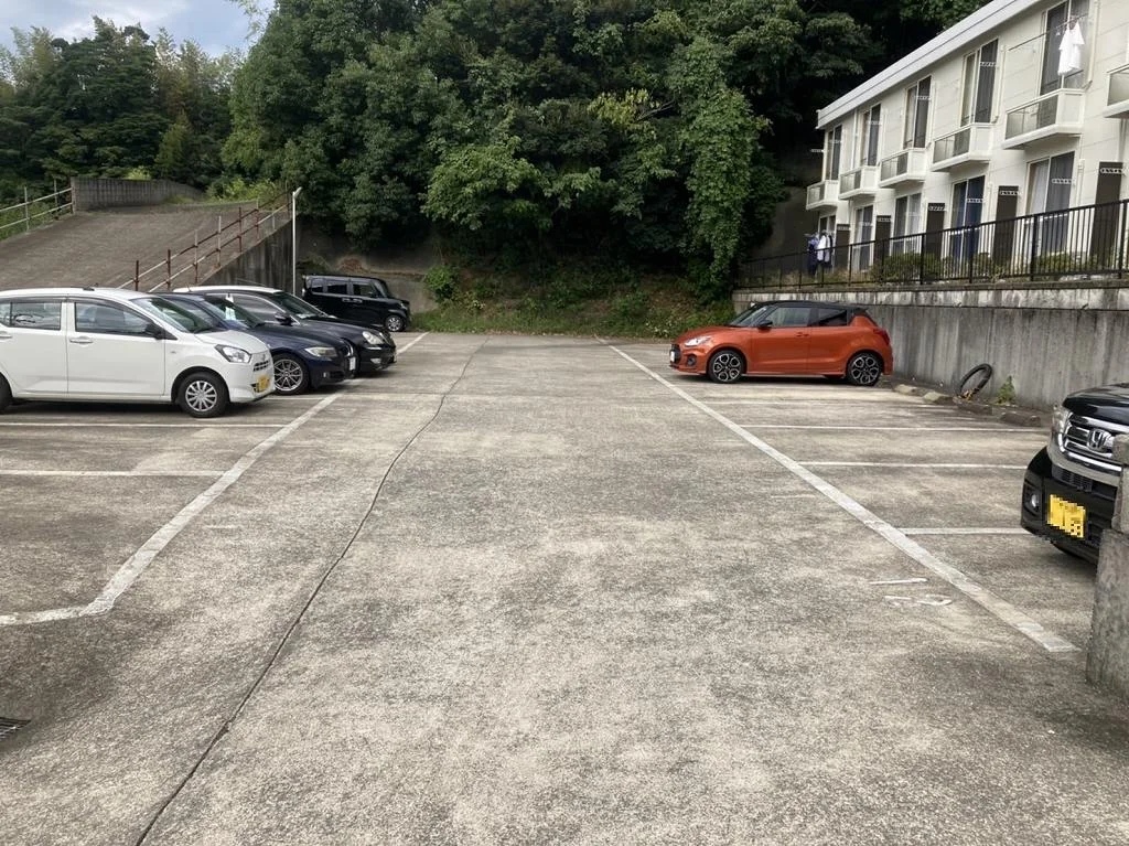 設備・仕様は号室により異なる為現況を優先致します。