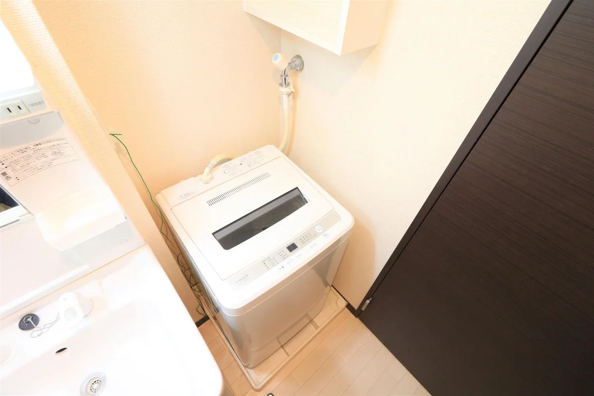 室内洗濯機完備によりお手軽に引越しが可能！